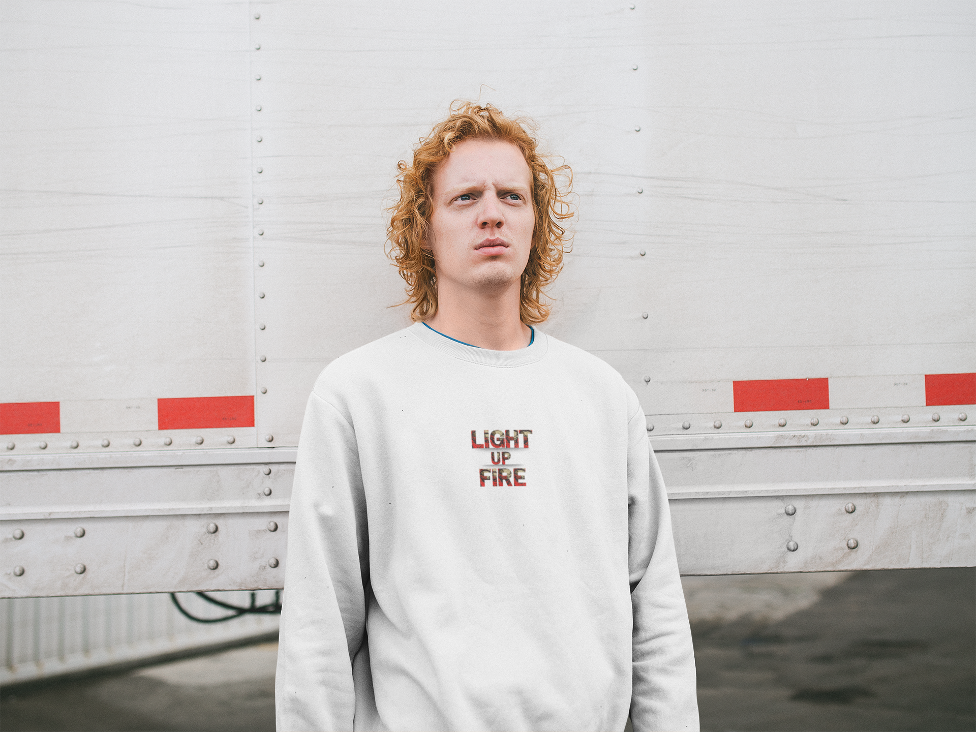 Men's Embroidery print Oversized Sweatshirt for all-day comfort